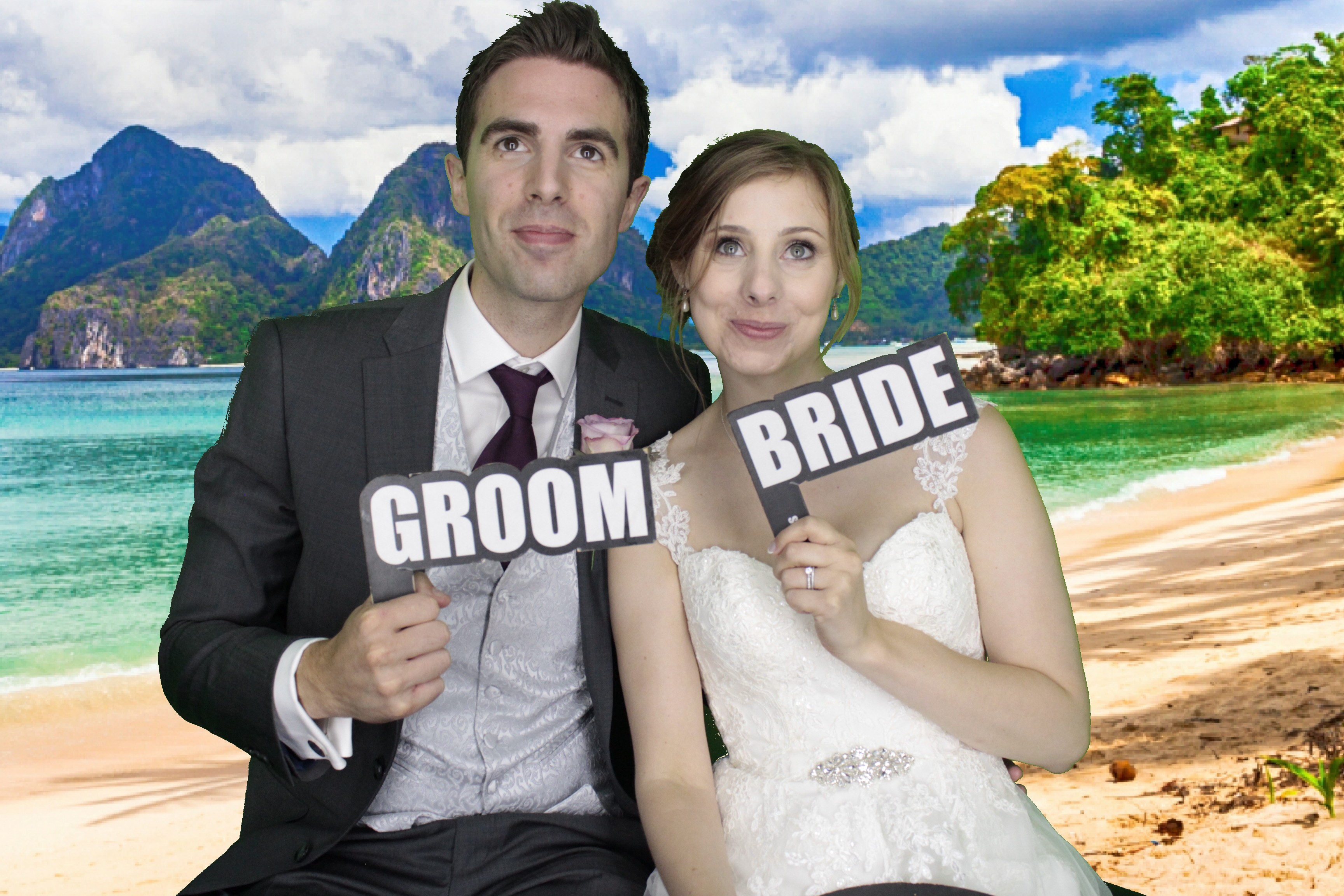 Mr & Mrs Brooks | View more photos from the event at gallery.myphotoboothexperience.co.uk/u/MyPhotoBoothExperienceLtd/Mr-Mrs-Brooks